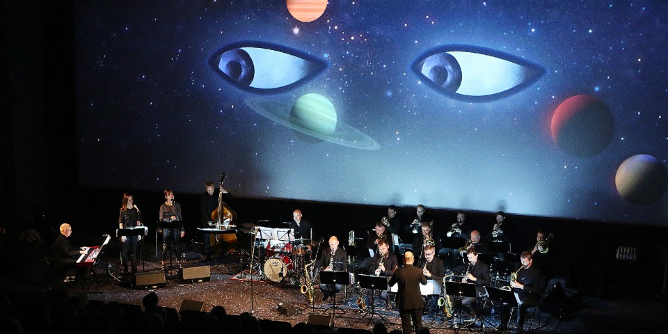 Solar Walk performing live in Fotorama